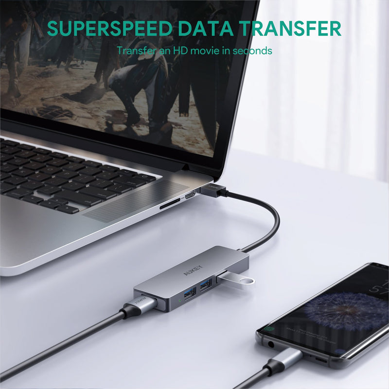 Hub USB 3.0 Aukey CB-H5 – 4 Porte – Alluminio Argento – Portatile Con Cavo 1 Metro